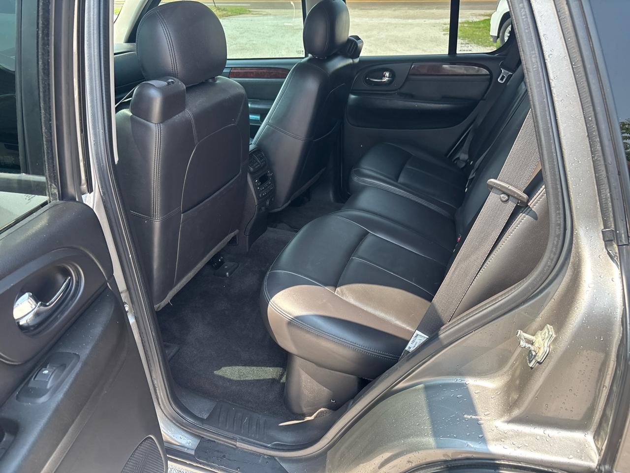 GMC Envoy 4WD 4dr SLT 2008
