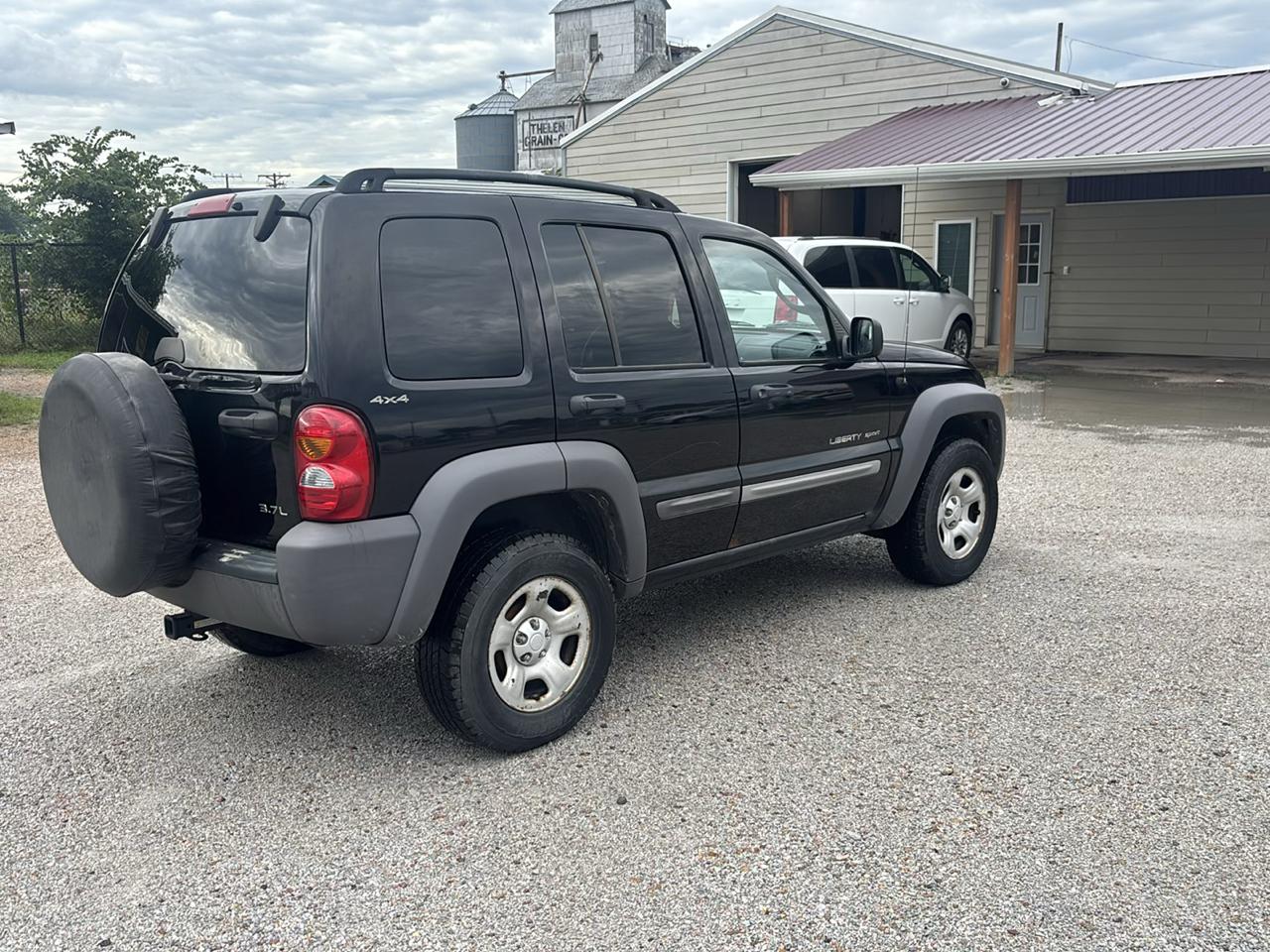 Jeep Liberty 4dr Sport 4WD 2002