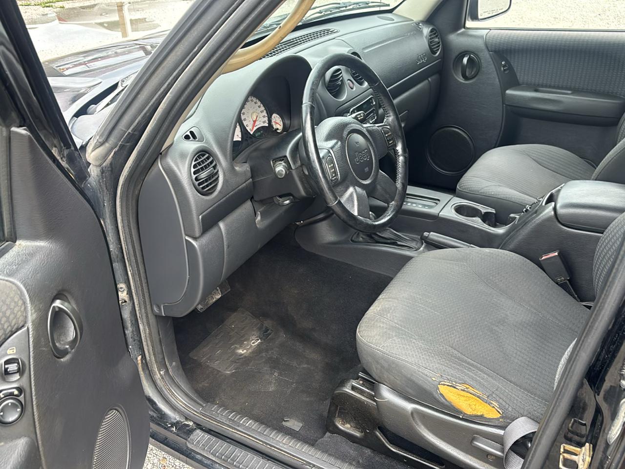 Jeep Liberty 4dr Sport 4WD 2002