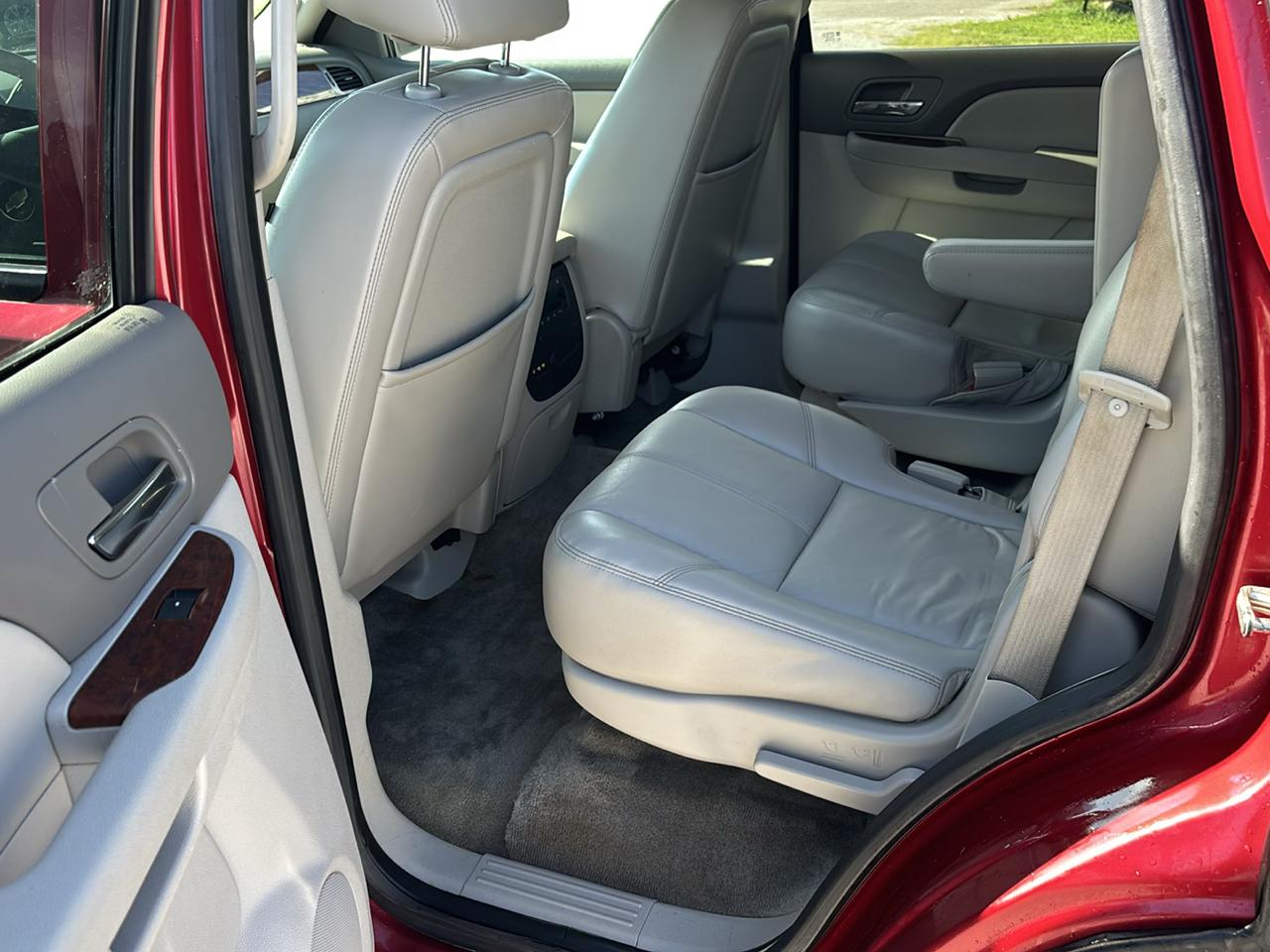 Chevrolet Tahoe 4WD 4dr 1500 LT 2012