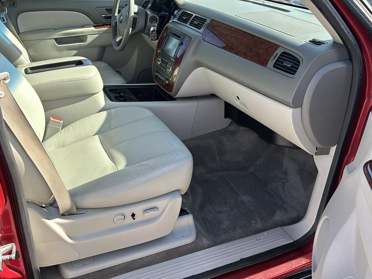 Chevrolet Tahoe 4WD 4dr 1500 LT 2012