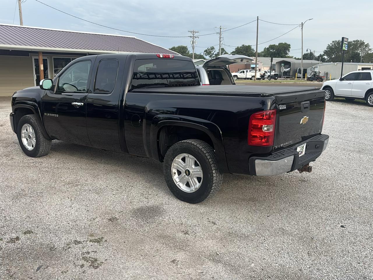 Chevrolet Silverado 1500 4WD Ext Cab 143.5" LTZ 2013