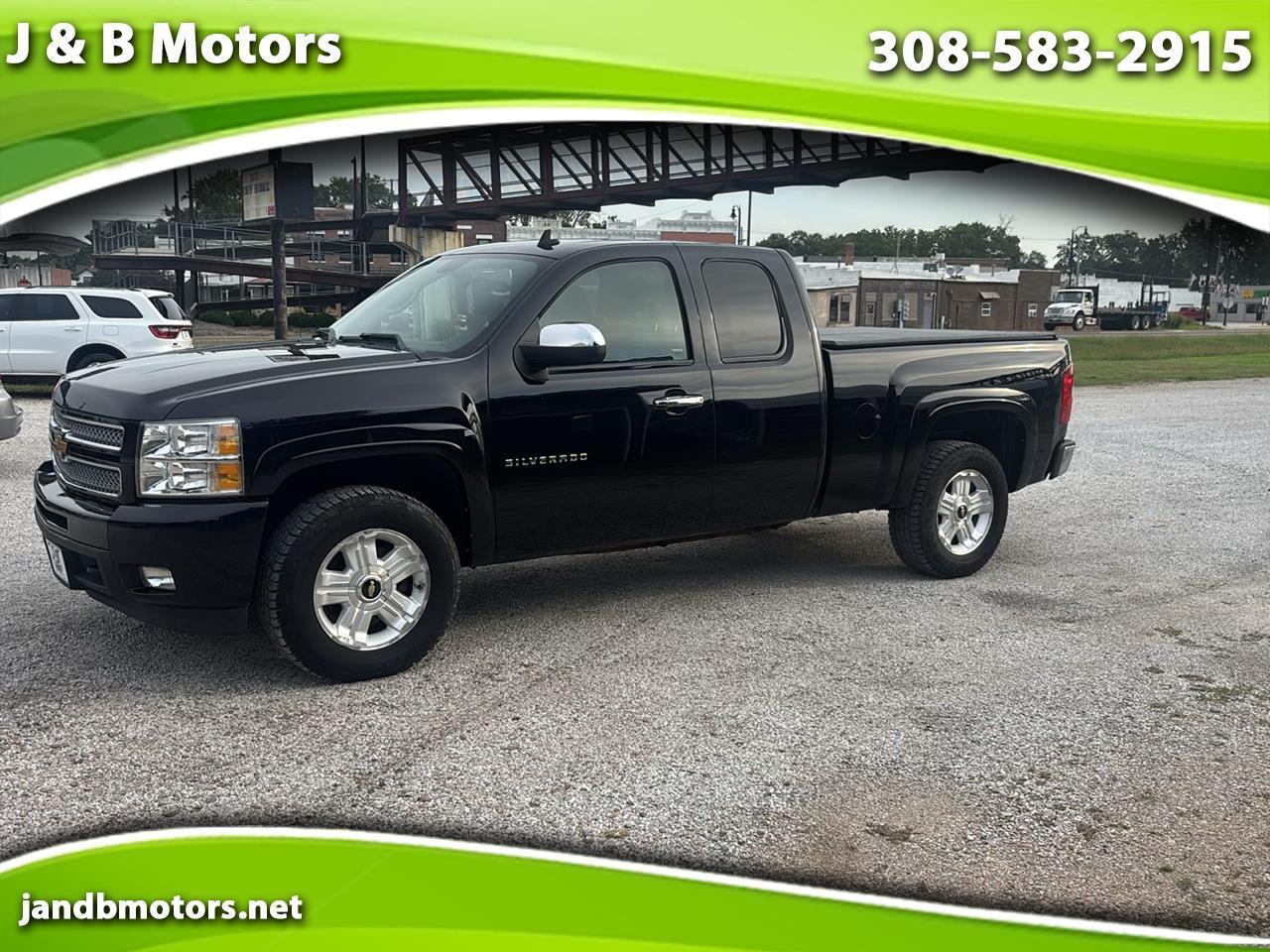 2013 Chevrolet Silverado 1500 4WD Ext Cab 143.5" LTZ