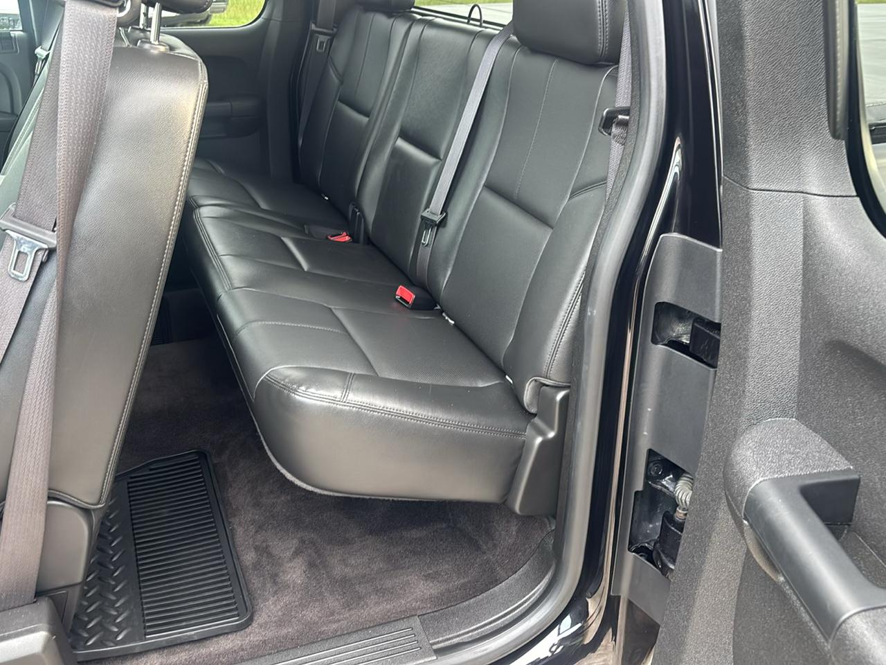 Chevrolet Silverado 1500 4WD Ext Cab 143.5" LTZ 2013