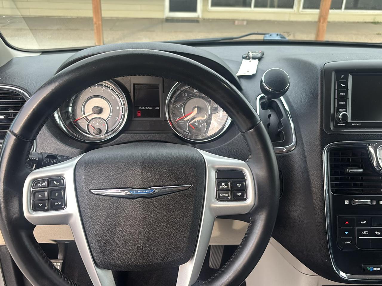 Chrysler Town & Country 4dr Wgn Touring 2016