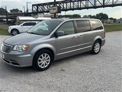 2016 Chrysler Town & Country 