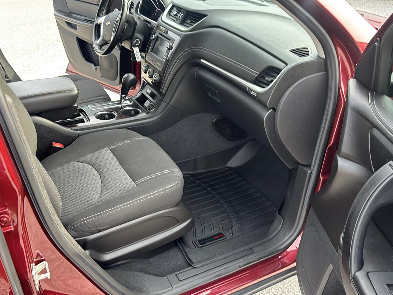 Chevrolet Traverse AWD 4dr LT w/1LT 2017