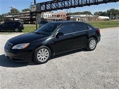 2013 Chrysler 200 