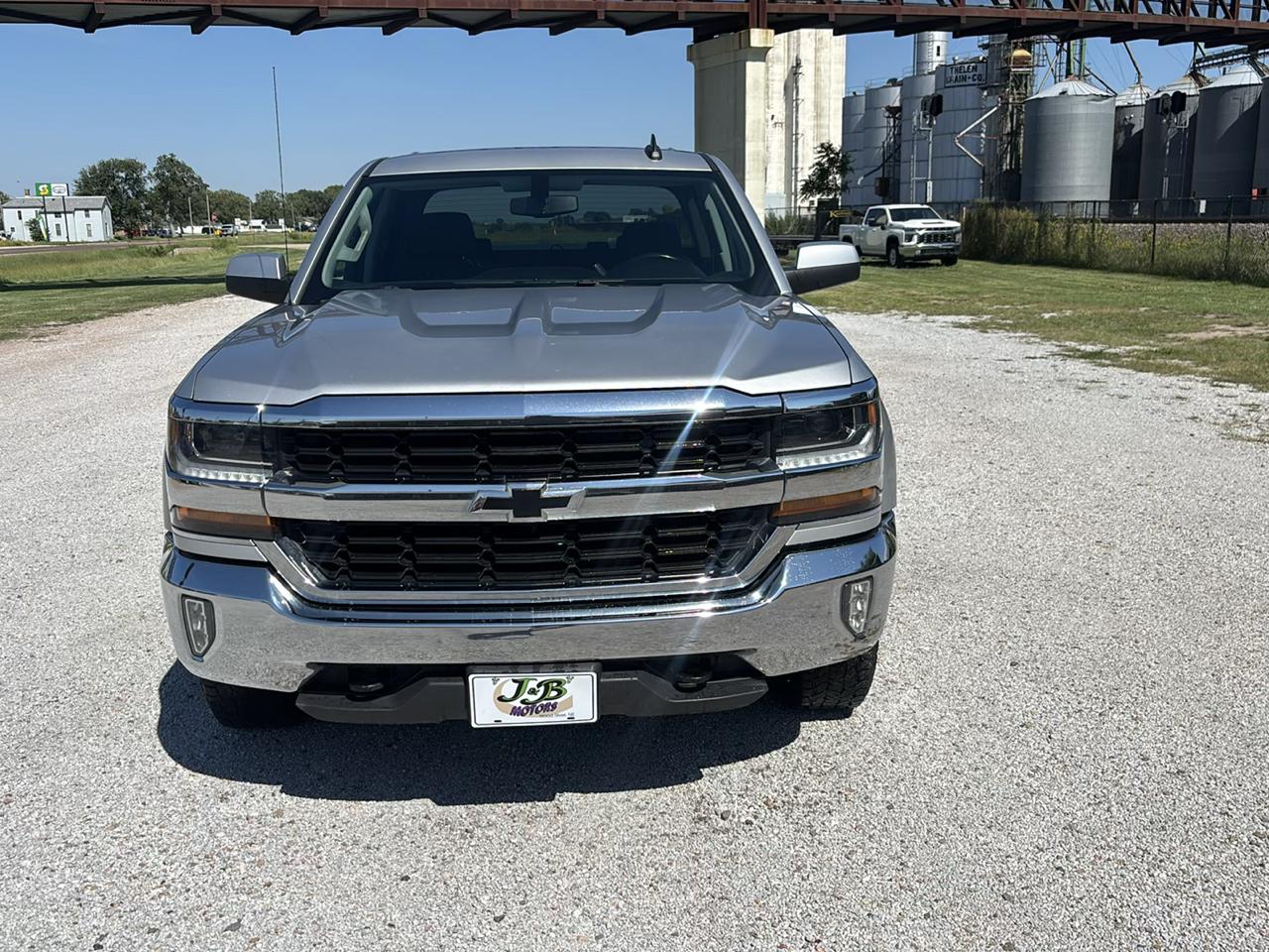 Chevrolet Silverado 1500 4WD Crew Cab 143.5" LT w/1LT 2018