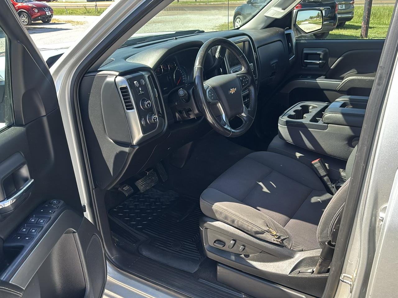 Chevrolet Silverado 1500 4WD Crew Cab 143.5" LT w/1LT 2018