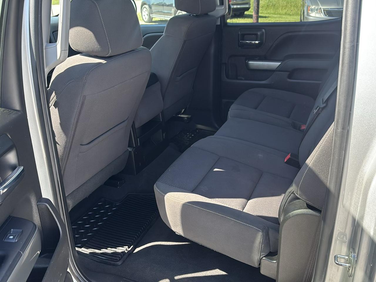 Chevrolet Silverado 1500 4WD Crew Cab 143.5" LT w/1LT 2018