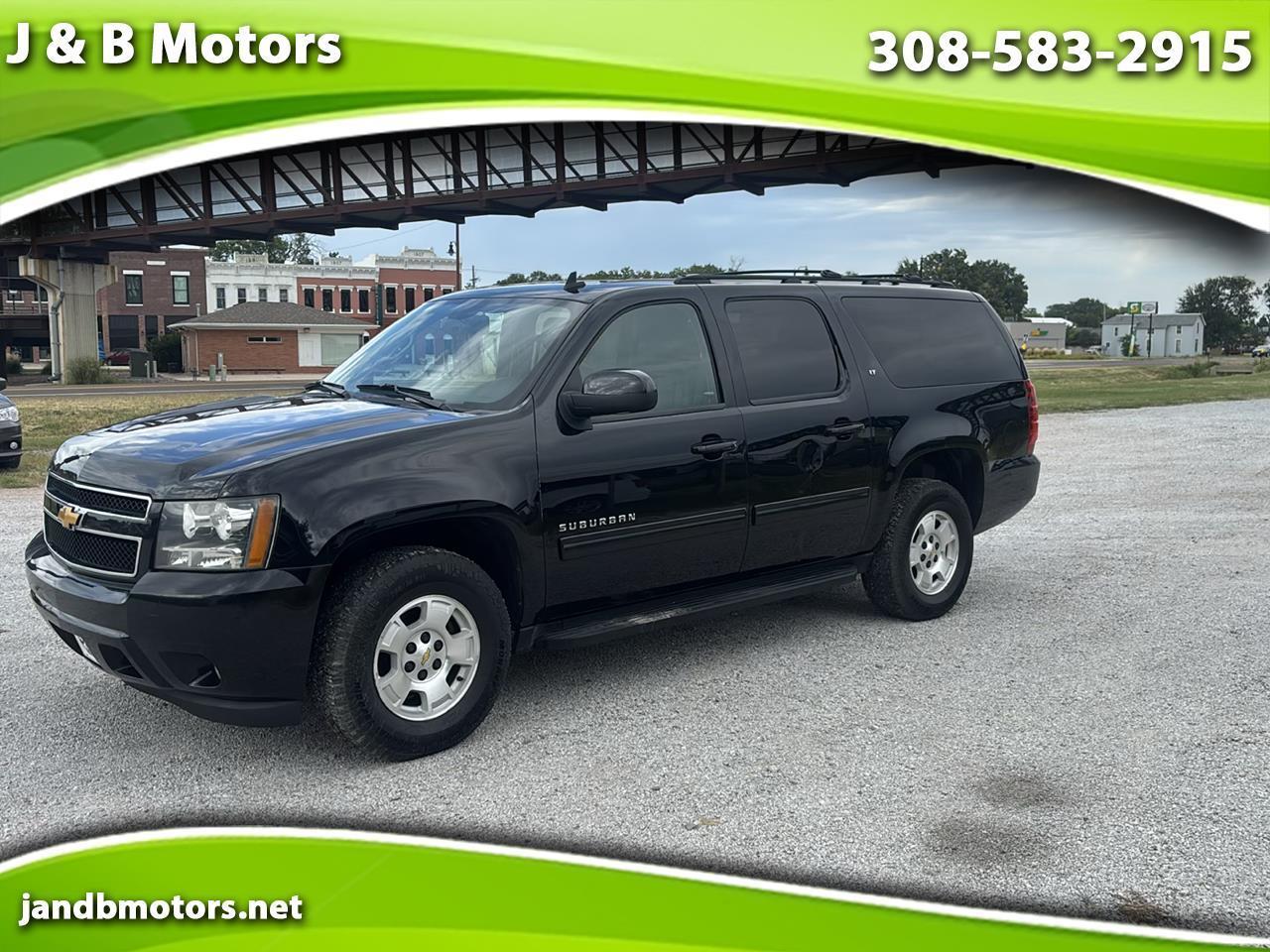 2014 Chevrolet Suburban 4WD 4dr LT
