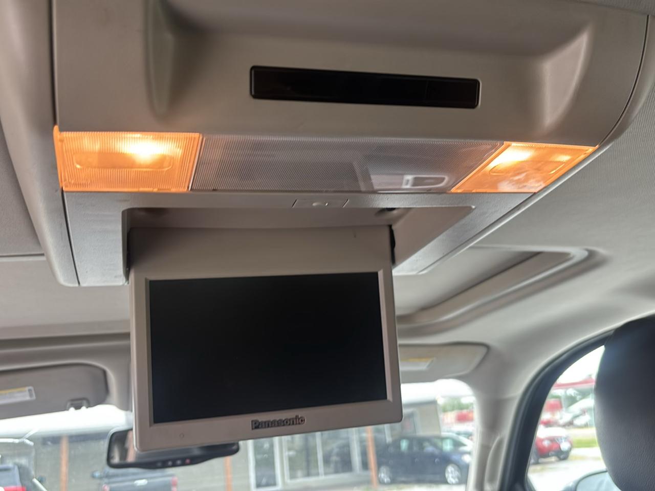 Chevrolet Suburban 4WD 4dr LT 2014
