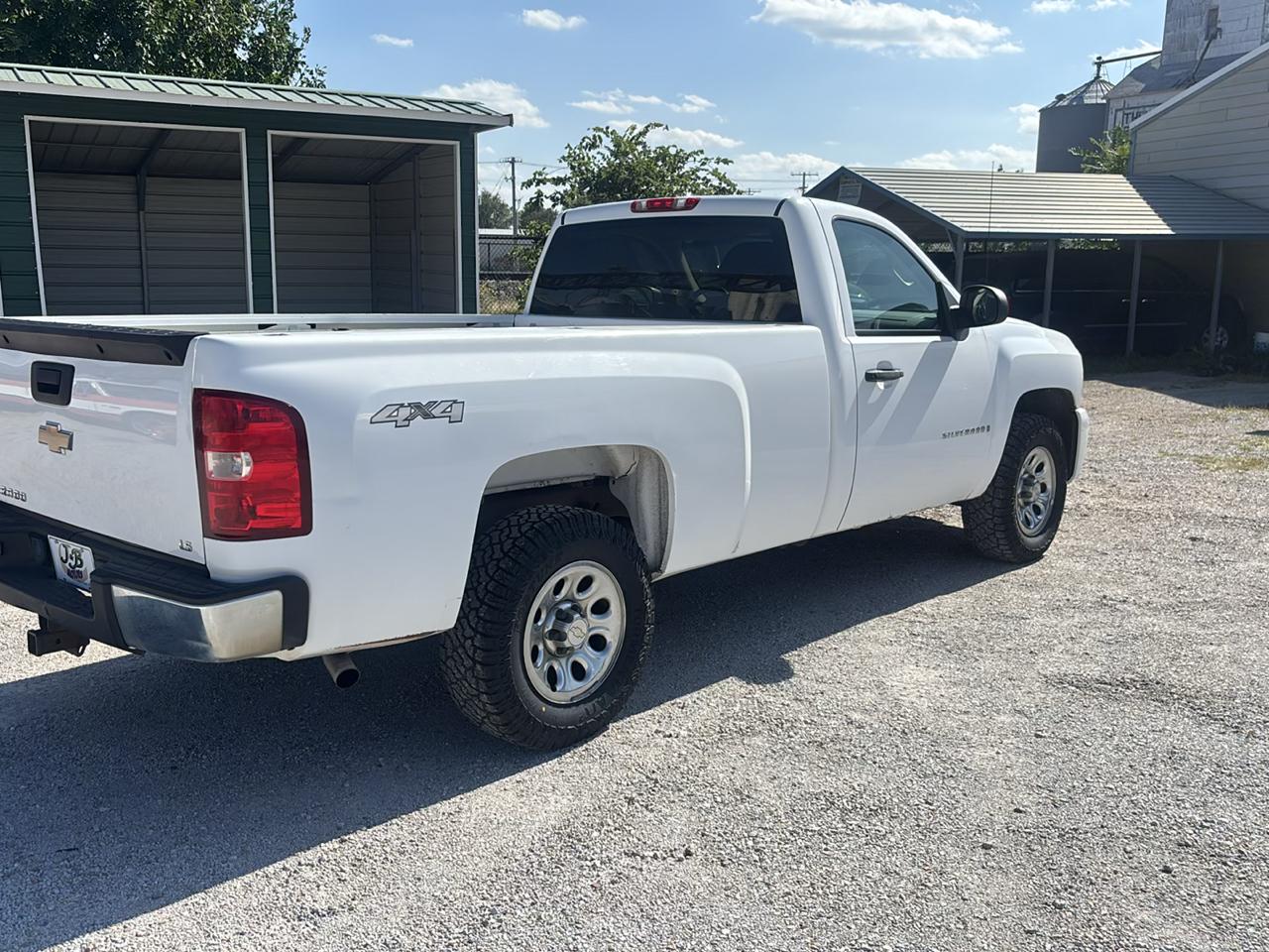 Chevrolet Silverado 1500 4WD Reg Cab 133.0" Work Truck 2008