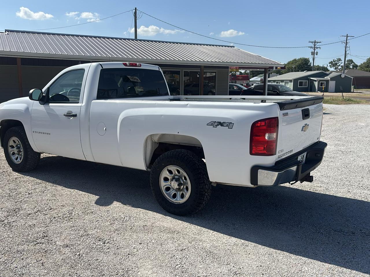 Chevrolet Silverado 1500 4WD Reg Cab 133.0" Work Truck 2008