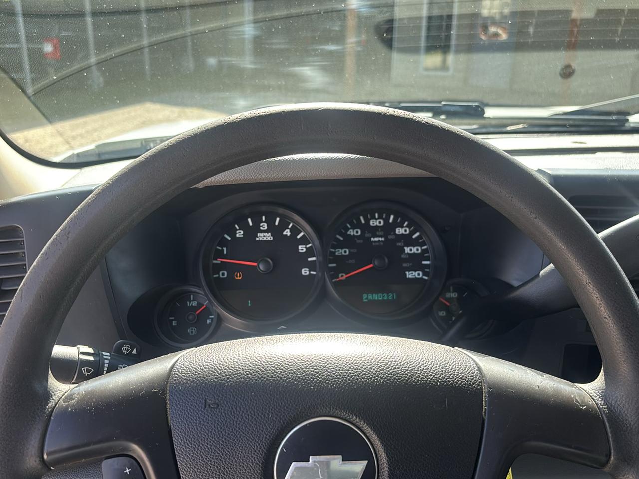Chevrolet Silverado 1500 4WD Reg Cab 133.0" Work Truck 2008