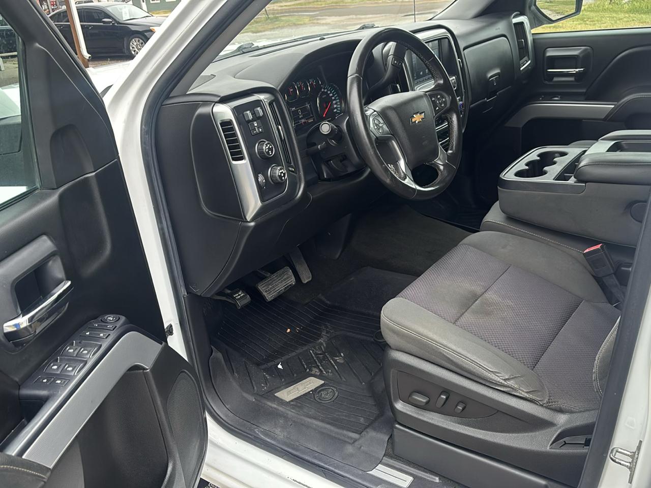 Chevrolet Silverado 1500 4WD Crew Cab 153.0" LT w/2LT 2015