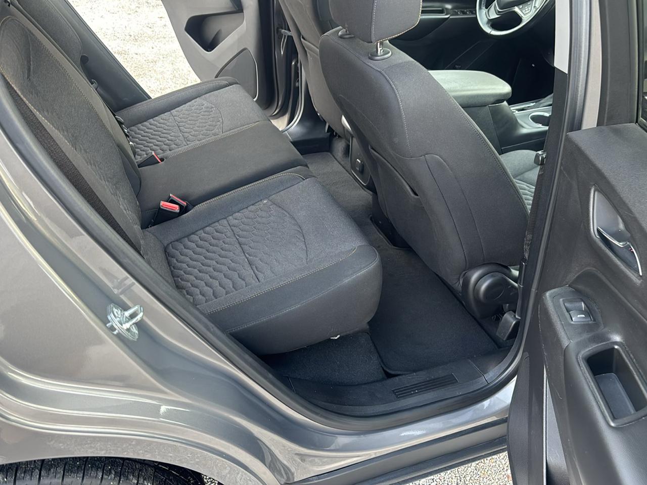 Chevrolet Equinox AWD 4dr LT w/1LT 2018