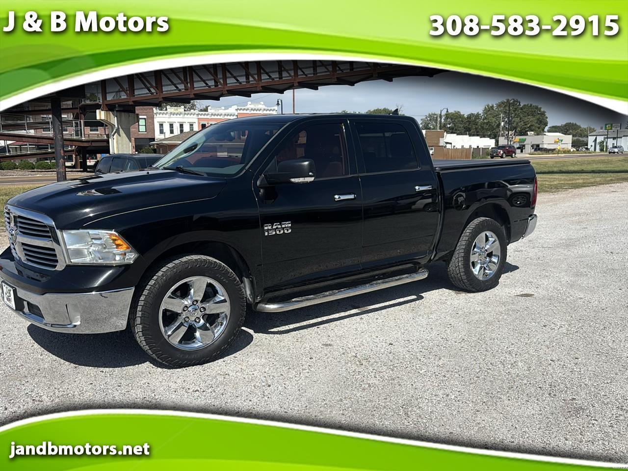 2014 RAM 1500 4WD Crew Cab 140.5" Big Horn