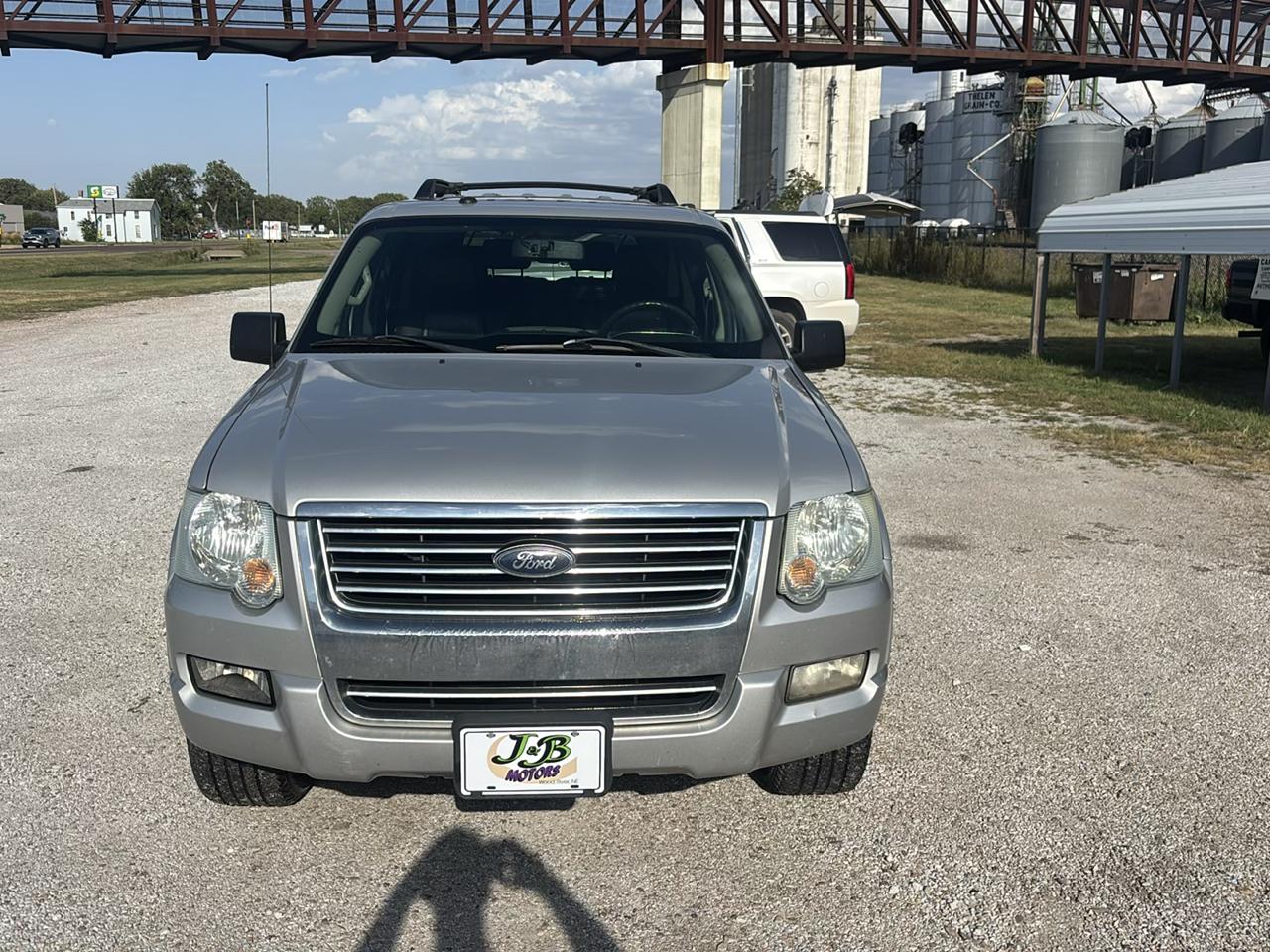 Ford Explorer 4WD 4dr V6 XLT 2009