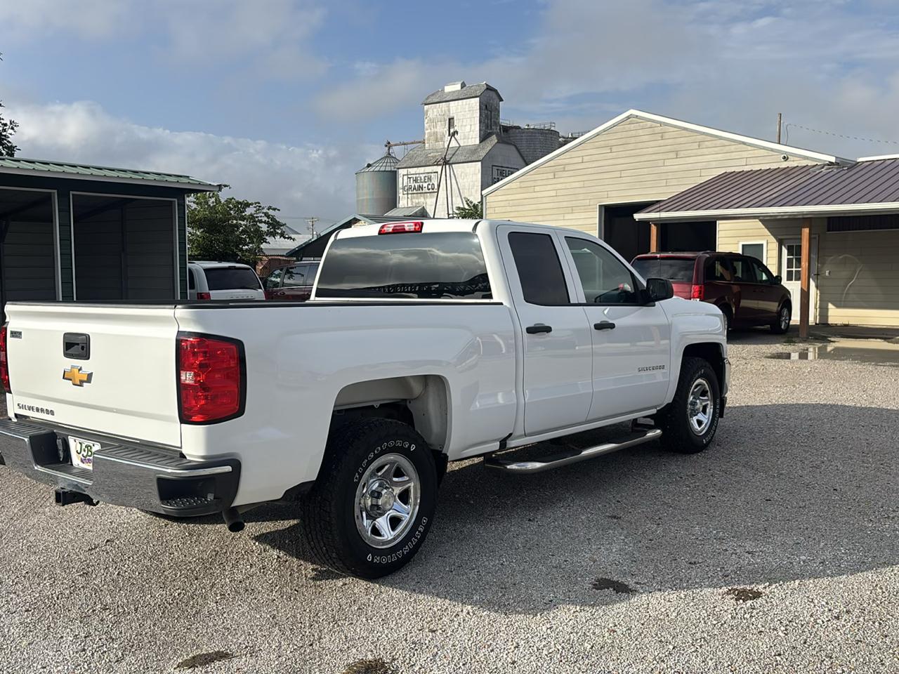 Chevrolet Silverado 1500 2WD Double Cab 143.5" LS 2018