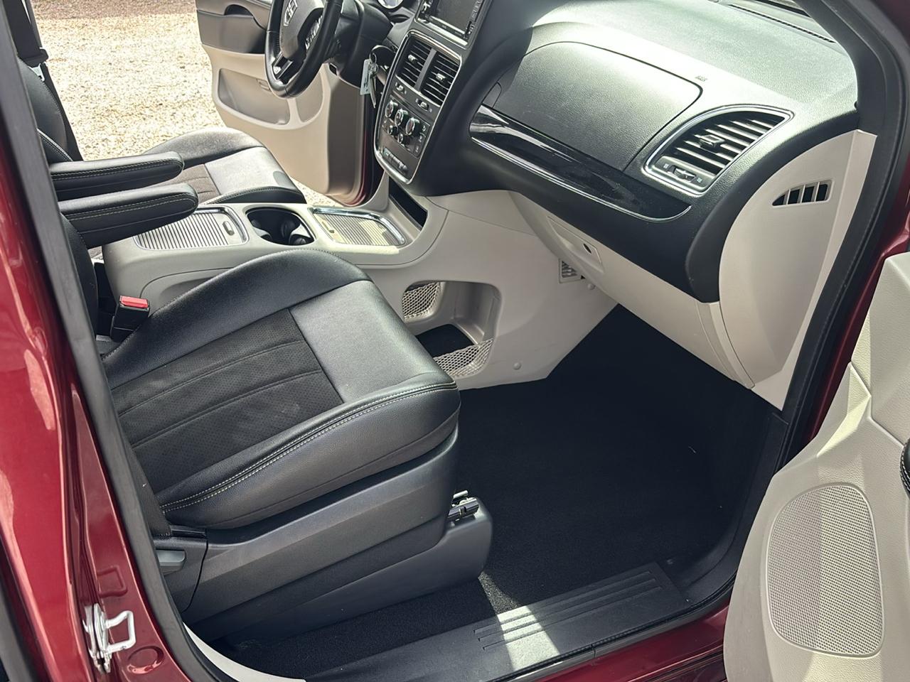 Dodge Grand Caravan SXT Wagon 2020