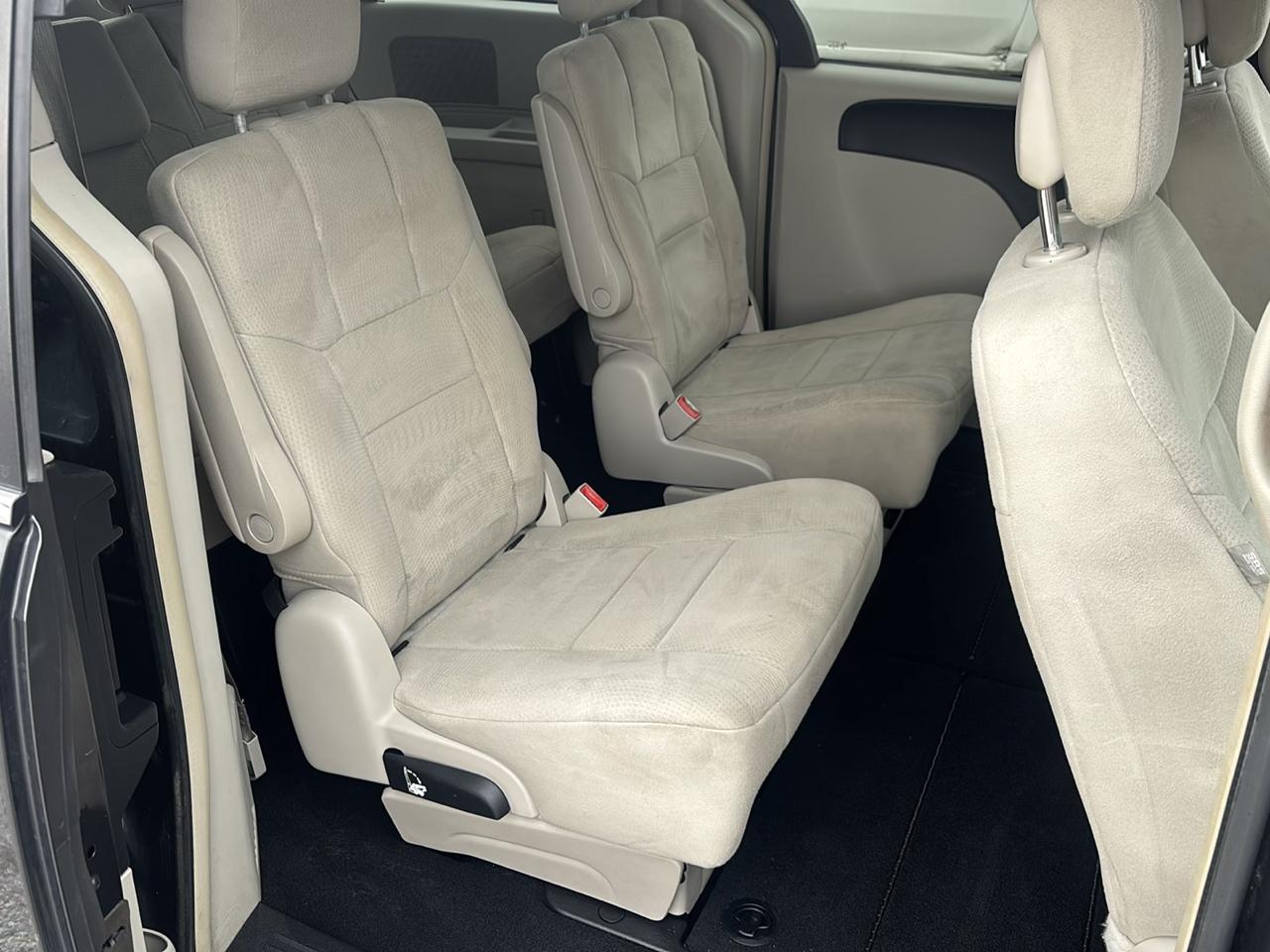 Chrysler Town & Country 4dr Wgn Touring 2011