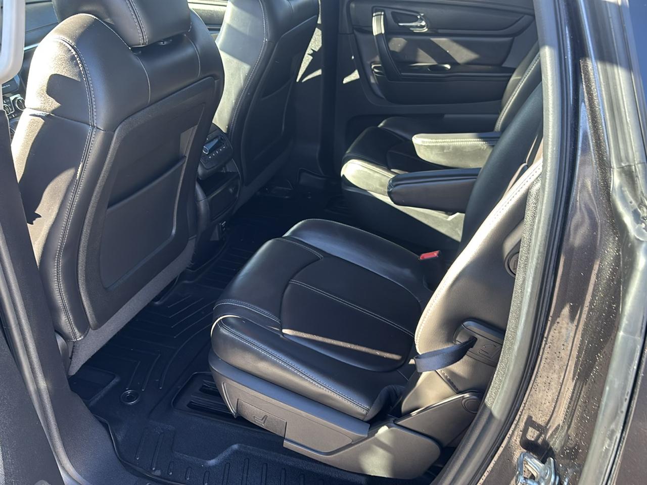 Chevrolet Traverse FWD 4dr LT w/2LT 2016