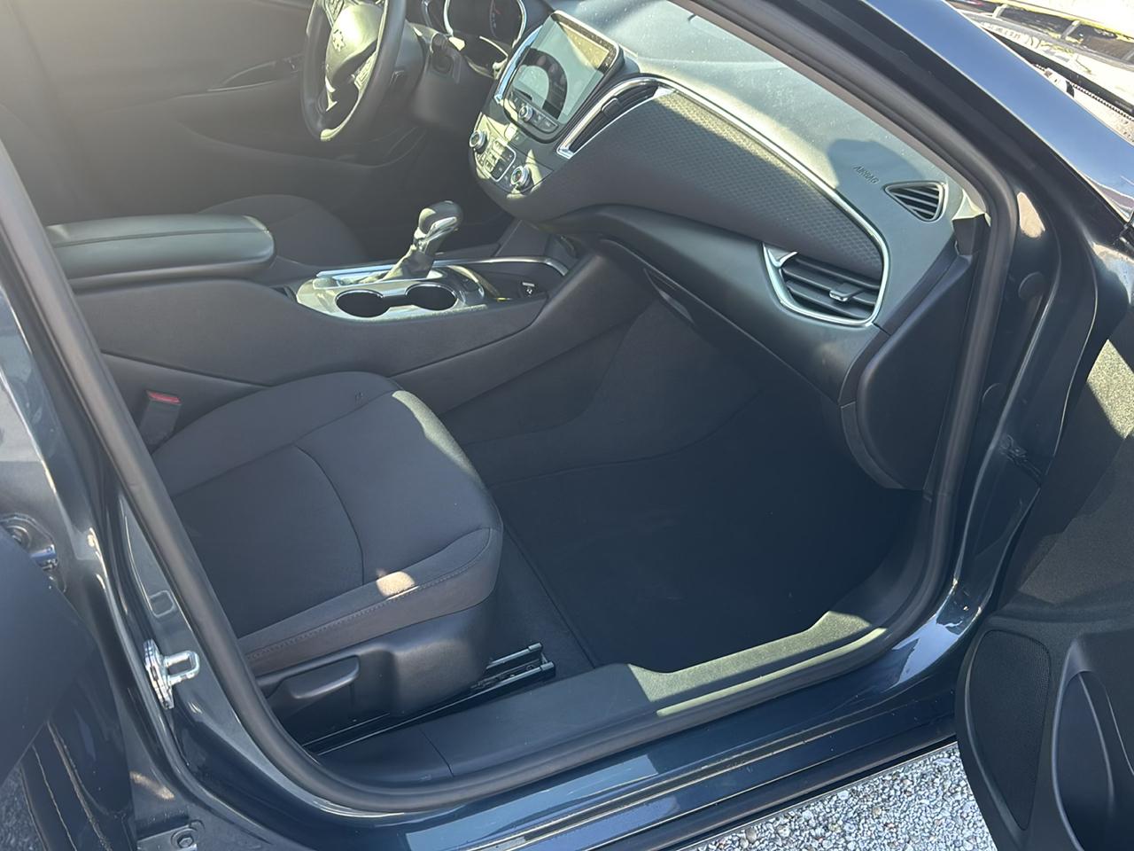 Chevrolet Malibu 4dr Sdn LT 2021