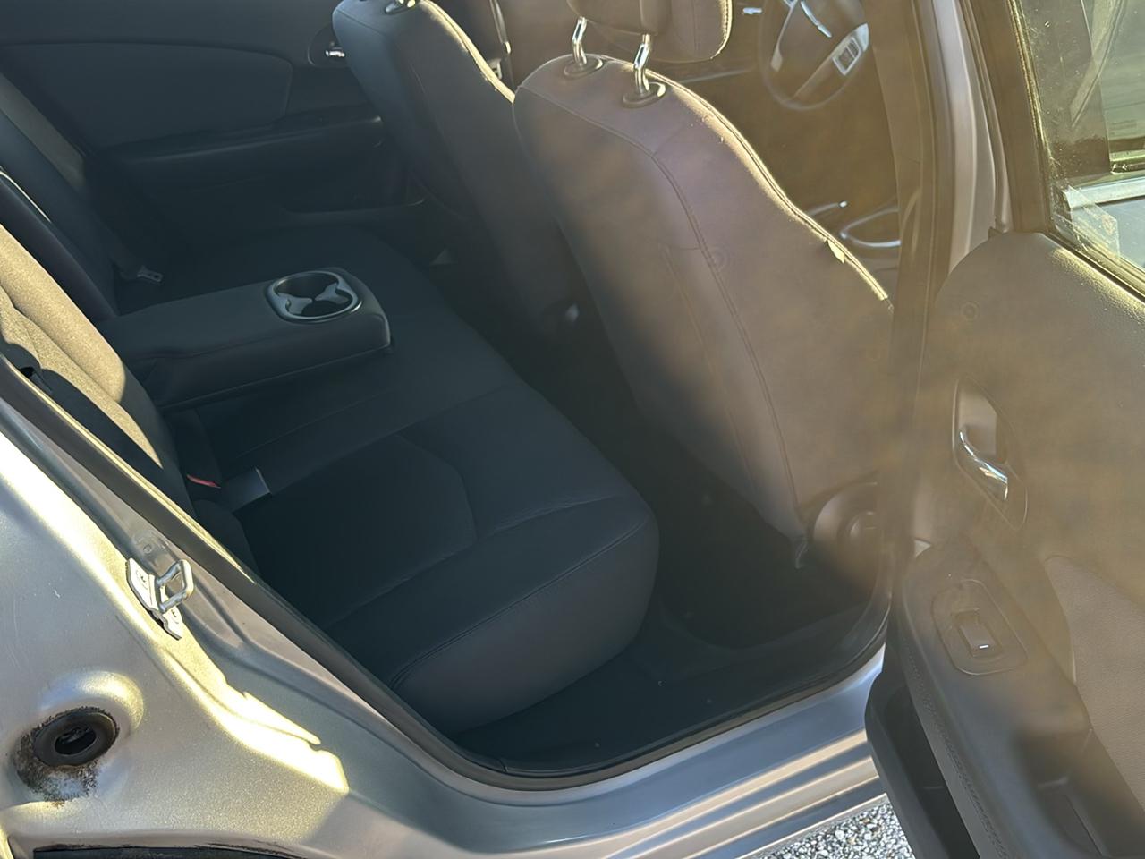 Chrysler 200 4dr Sdn Touring 2013