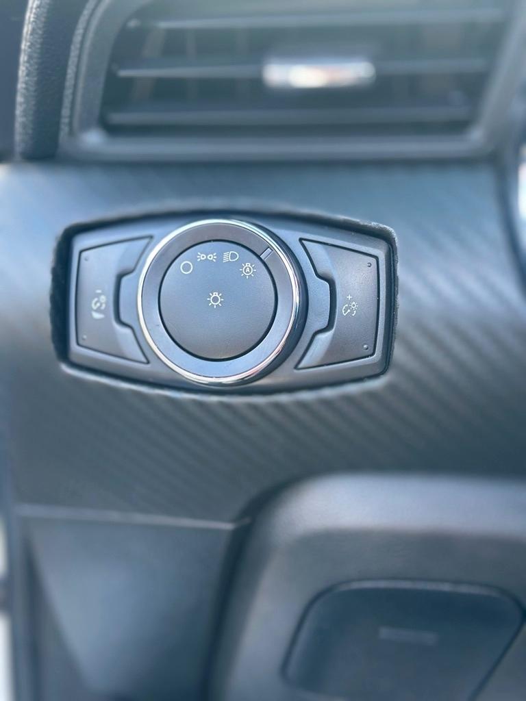 2016 Ford Mustang V6 - Photo 16