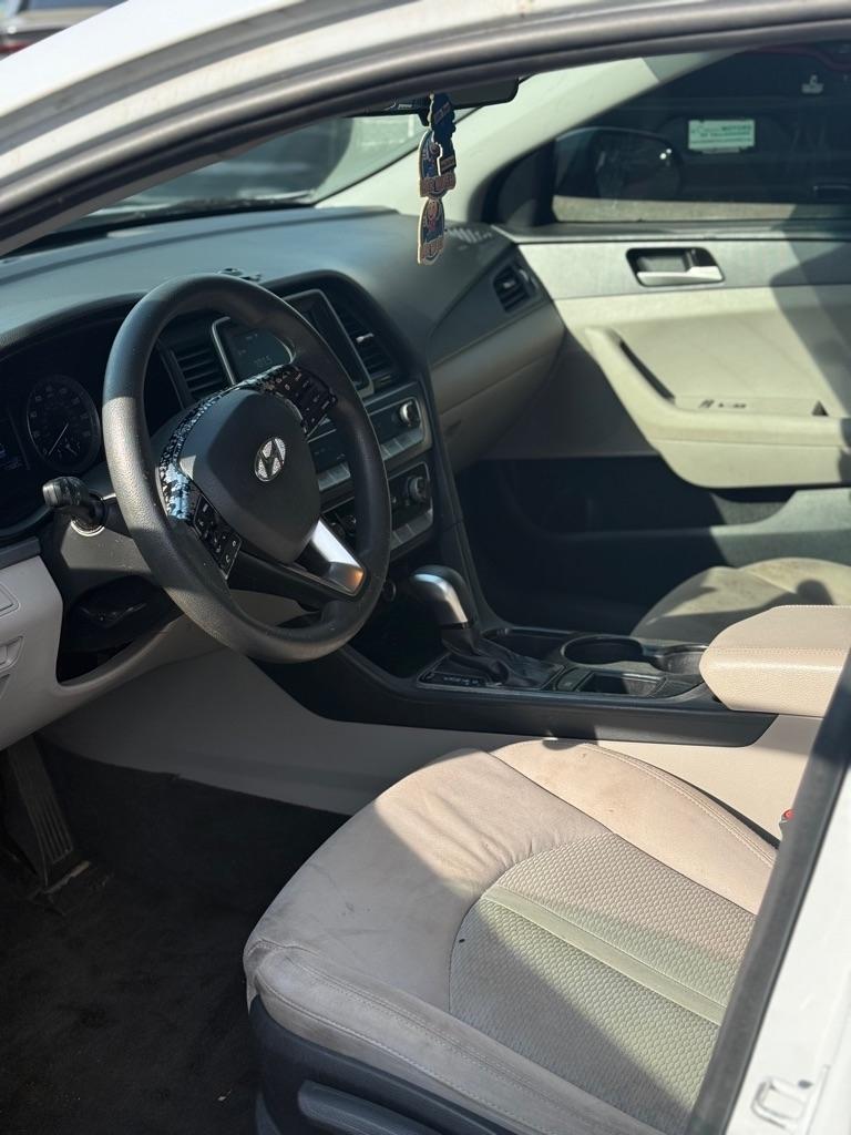 Hyundai Sonata SE 2.4L 2018