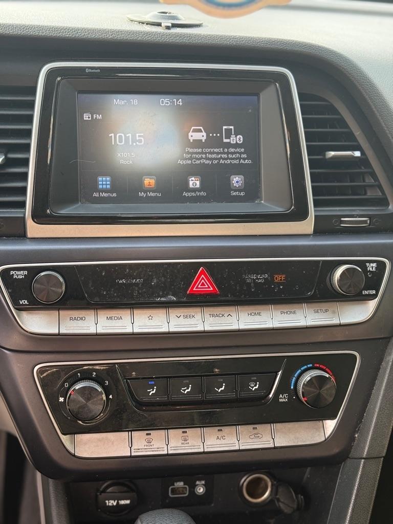 Hyundai Sonata SE 2.4L 2018