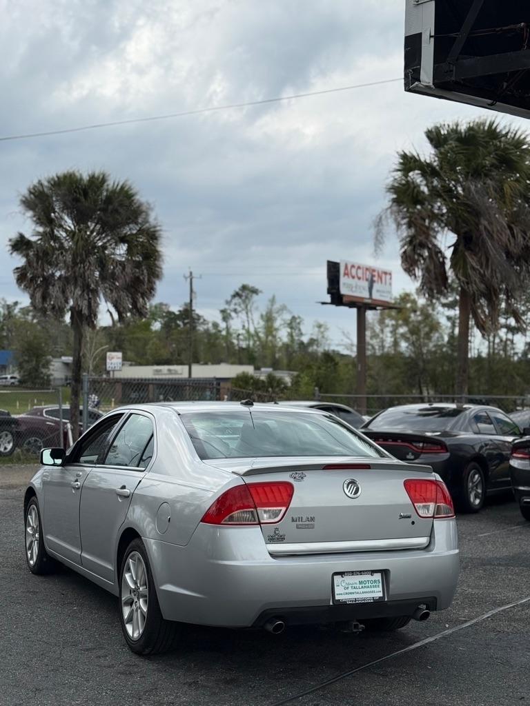 Mercury Milan 4dr Sdn Premier FWD 2010