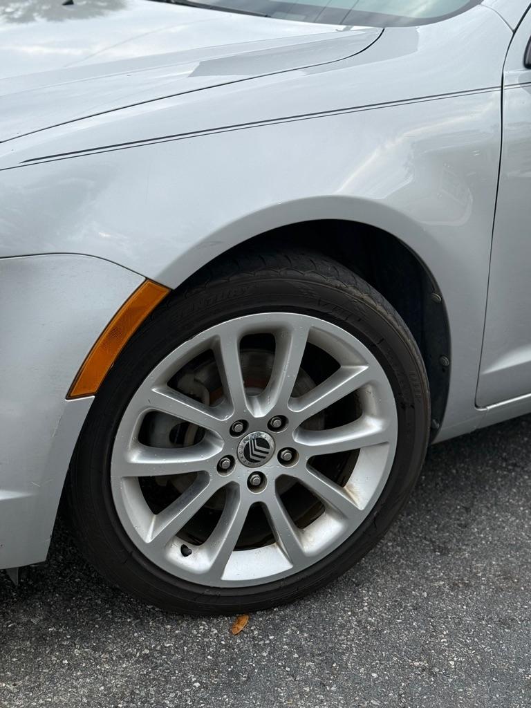 Mercury Milan 4dr Sdn Premier FWD 2010