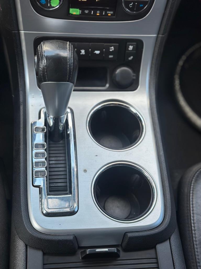 GMC Acadia SLT-2 FWD 2010