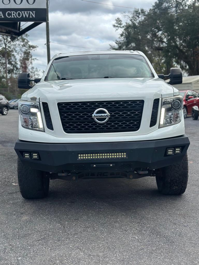 Nissan Titan XD SL 4WD Diesel 2017
