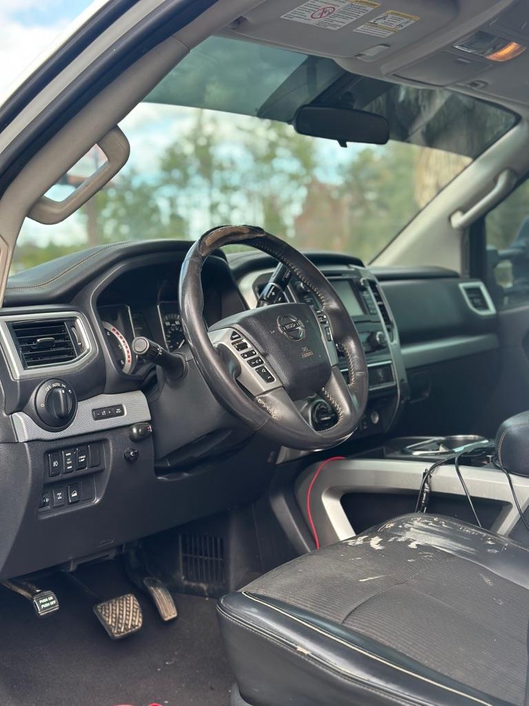 Nissan Titan XD SL 4WD Diesel 2017