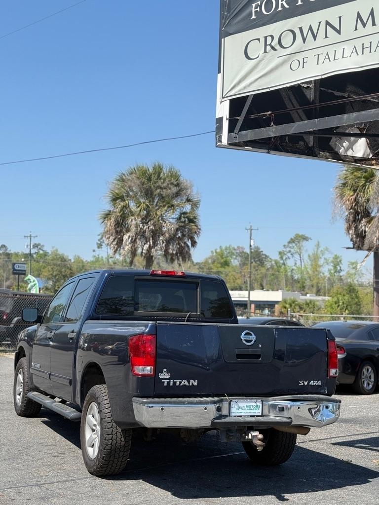 Nissan Titan 4WD Crew Cab SWB SV 2011