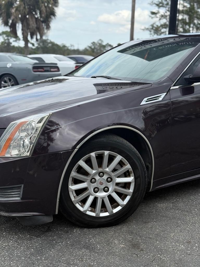 Cadillac CTS 4dr Sdn 3.0L Luxury RWD 2010