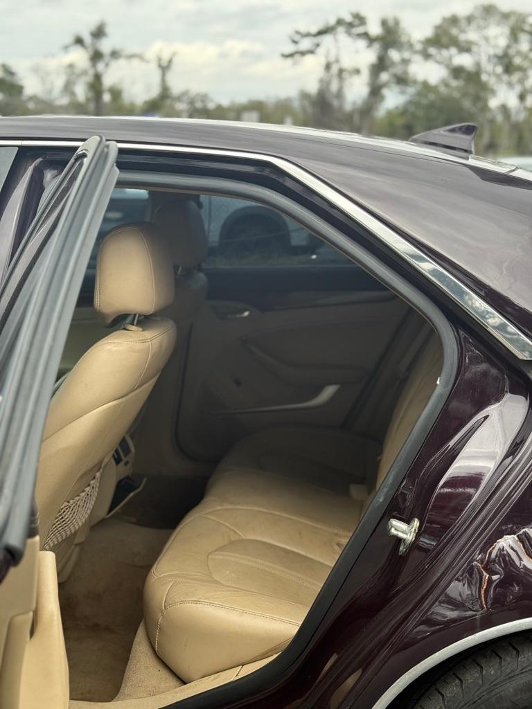 Cadillac CTS 4dr Sdn 3.0L Luxury RWD 2010