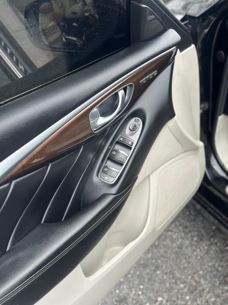 Infiniti Q50 Base AWD 2014