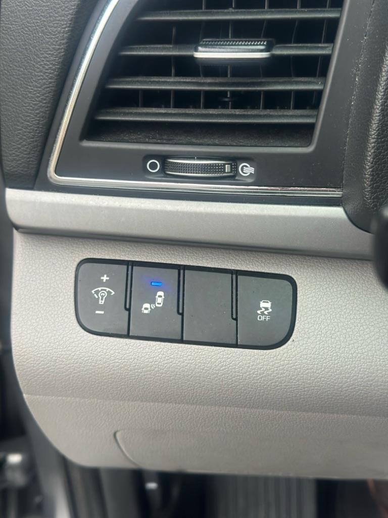 Hyundai Elantra Limited 2018