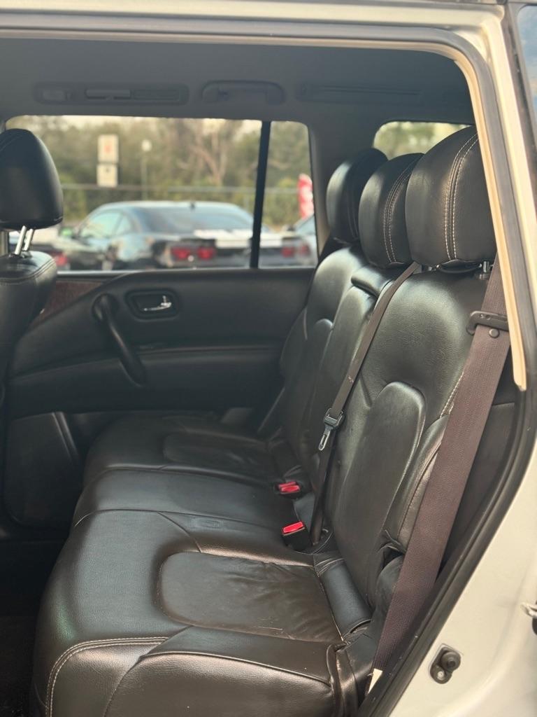 Nissan Armada 4x2 SV 2017