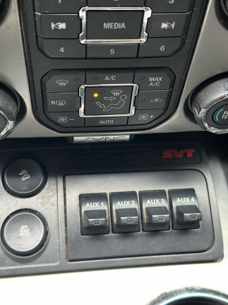 Ford F-150 SVT Raptor SuperCrew 5.5-ft. Bed 4WD 2013