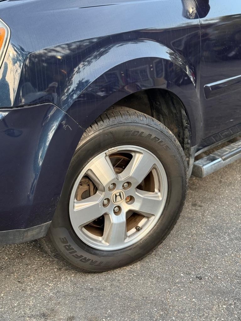 Honda Pilot 2WD 4dr EX-L 2011