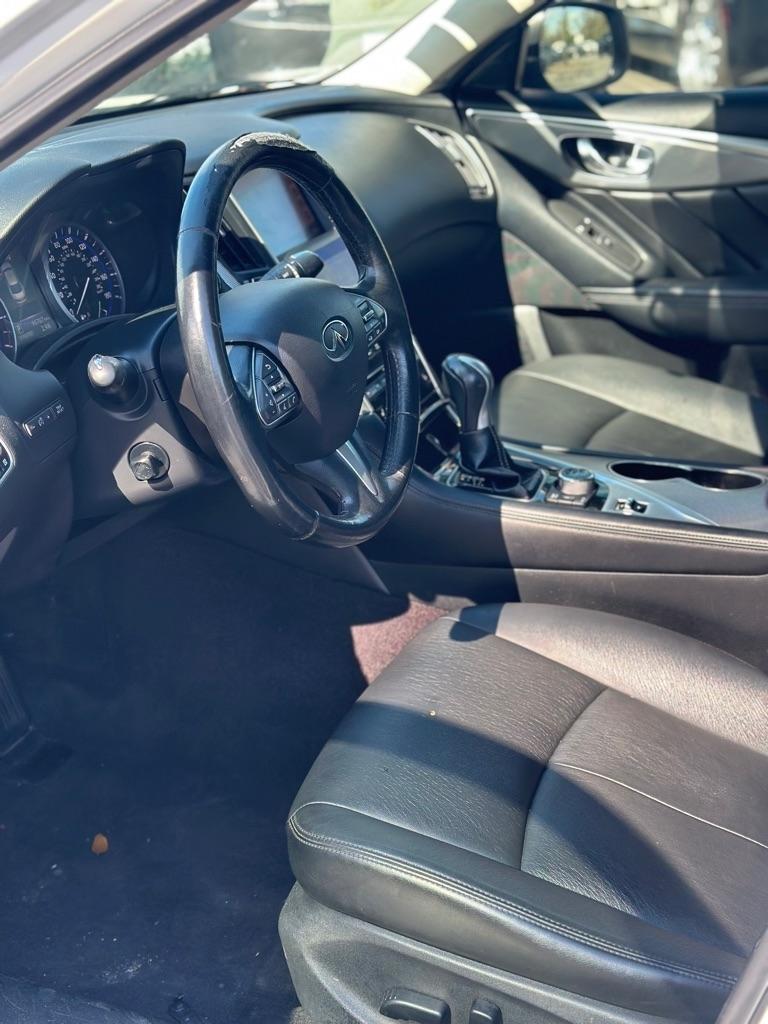 Infiniti Q50 4dr Sdn 2.0t Premium RWD 2016