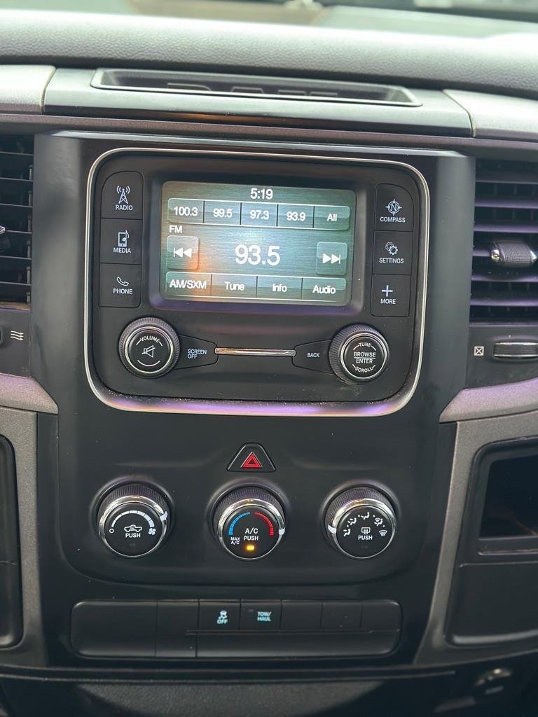 RAM 1500 Tradesman/Express Crew Cab SWB 2WD 2014