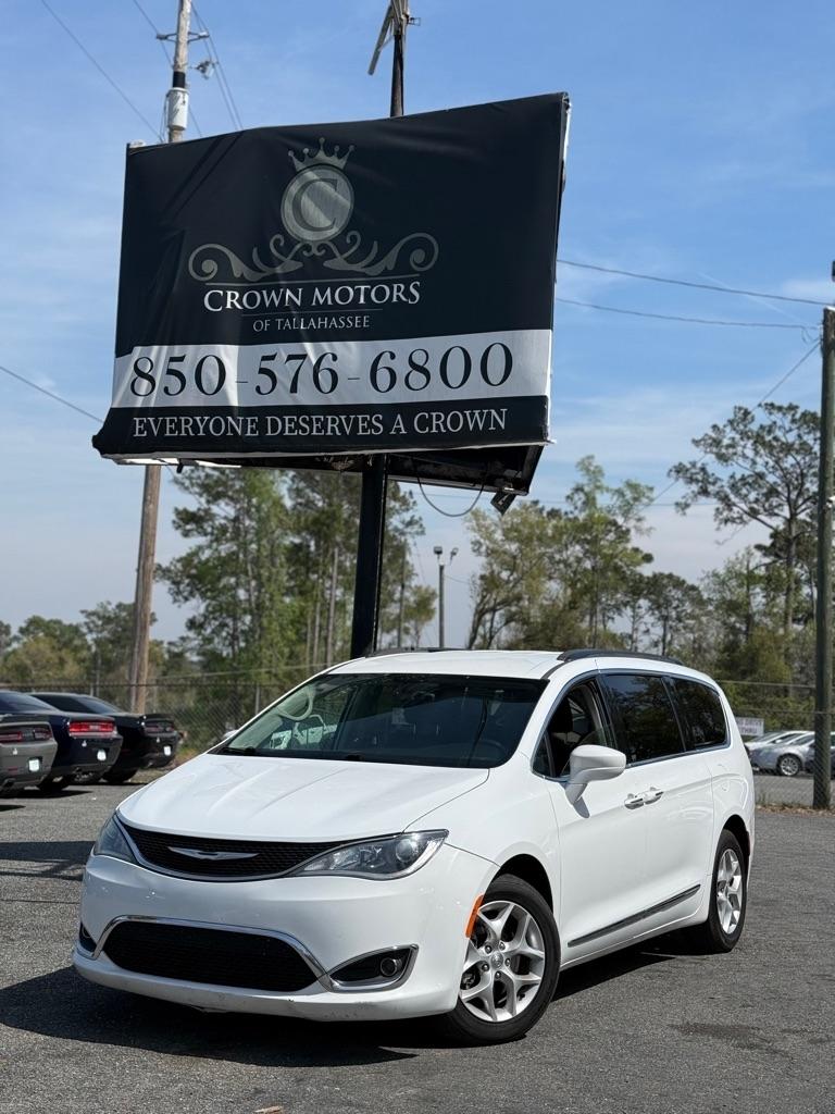 2017 Chrysler Pacifica Touring-L FWD