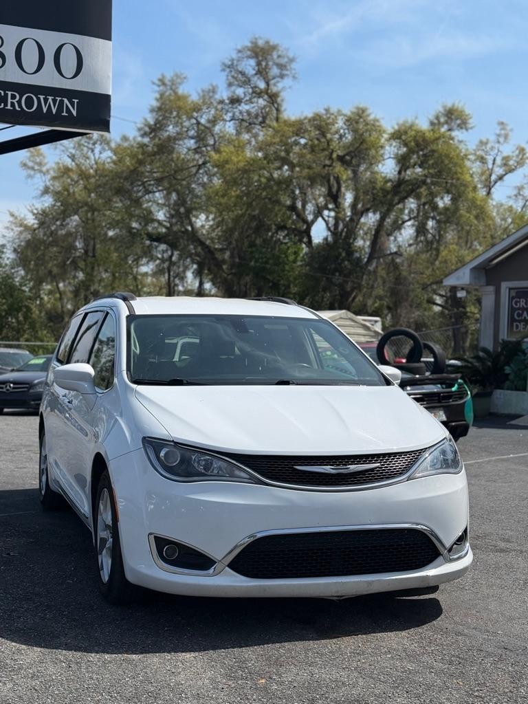 Chrysler Pacifica Touring-L FWD 2017